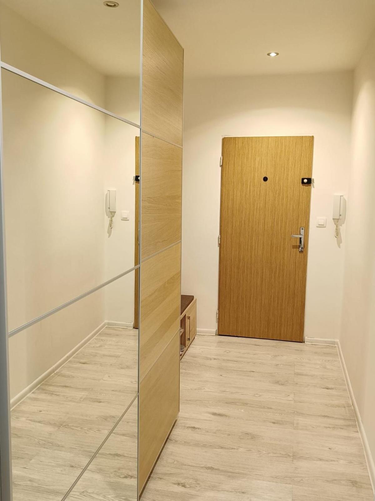 Apartman Sag Riazanska 3 Free Wi-fi Pozsony